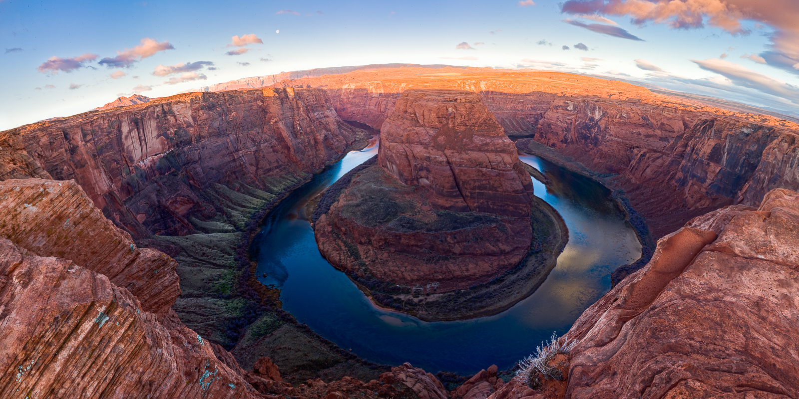As the moon and sun share a moment the canyons begin to light up. There is no experience like walking up to Horseshoe Bend. For...